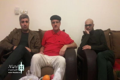 در دیدار و عیادت از رجبعلی فلاح مطرح شد:

گروه تئاتر سایه قائم شهر دو اثر کارناوالی بزرگ را در دست تولید دارد