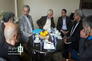 نشست صمیمی هنرمندان تئاتر

در بازدید از دفتر انجمن هنرهای نمایشی شعبه مازندران