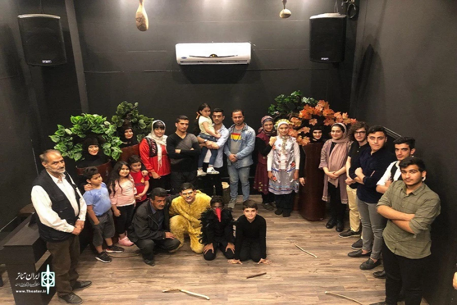 نمایش  موزیکال «زخم زبون» به نویسندگی و کارگردانی حمیدرضا گل محمدی تواندشتی  -  اردی بهشت 98 ایزدشهر
