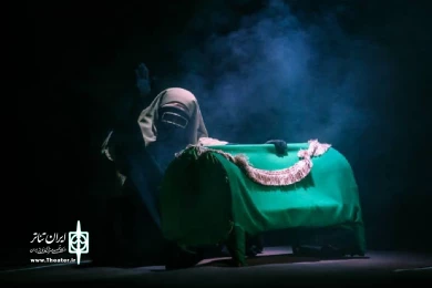 نمایش عاشورایی «یک‌روز ‌و هزار‌سال» منشوری از نور، نوا و نمایش کاری از گروه نمایش آیینی یاس شهرستان فریدونکنار از سوم الی پنجم مهر ماه ۹۸ در مصلی قدس شهرستان فریدونکنار به اجرا در آمد.