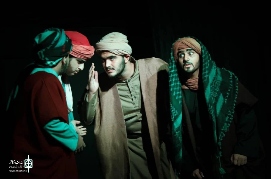 نمایش عاشورایی «یک‌روز ‌و هزار‌سال» منشوری از نور، نوا و نمایش کاری از گروه نمایش آیینی یاس شهرستان فریدونکنار از سوم الی پنجم مهر ماه ۹۸ در مصلی قدس این شهرستان به اجرا در آمد.