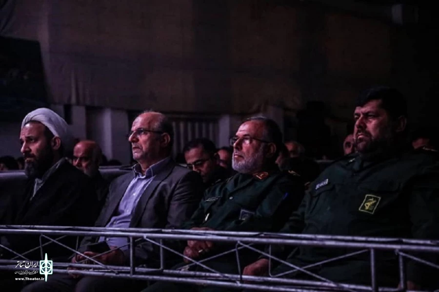 نمایش عاشورایی «یک‌روز ‌و هزار‌سال» منشوری از نور، نوا و نمایش کاری از گروه نمایش آیینی یاس شهرستان فریدونکنار از سوم الی پنجم مهر ماه ۹۸ در مصلی قدس ابن شهرستان به اجرا در آمد.
