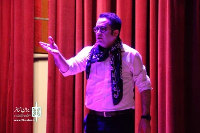 نمایش« ماتیک مانیک»  نوشته علی شکری به کارگردانی یوسف ابراهیمی  از ۱۰ الی ۱۲ مهر ۹۸ در مجتمع فرهنگی هنری پیامبر اعظم (ص) رویان به روی صحنه  رفت.