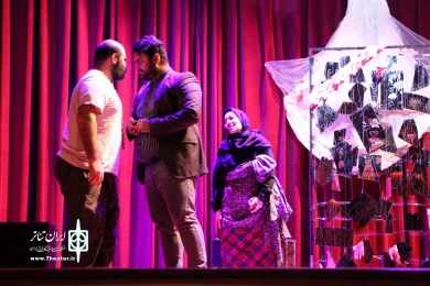 نمایش« ماتیک مانیک»  نوشته علی شکری به کارگردانی یوسف ابراهیمی  از ۱۰ الی ۱۲ مهر ۹۸ در مجتمع فرهنگی هنری پیامبر اعظم (ص) رویان به روی صحنه  رفت.