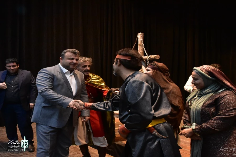 استاندار مازندران به دیدن تئاتر رفت 5