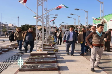با حضور  در گلزار شهدای ملا مجدالدن ساری سی و یکمین  جشنواره تئاتر استان مازندران کار خود را آغاز کرد