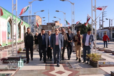 با حضور  در گلزار شهدای ملا مجدالدن ساری سی و یکمین  جشنواره تئاتر استان مازندران کار خود را آغاز کرد