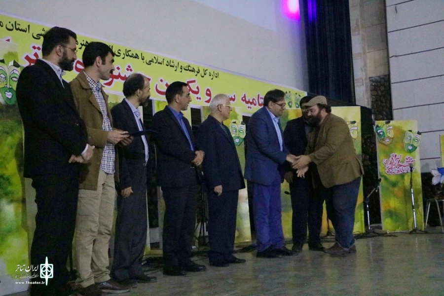 نمایش های «بقا» و «طالب» را جهت حضور در جشنواره تئاتر فجر انتخاب کردند 14