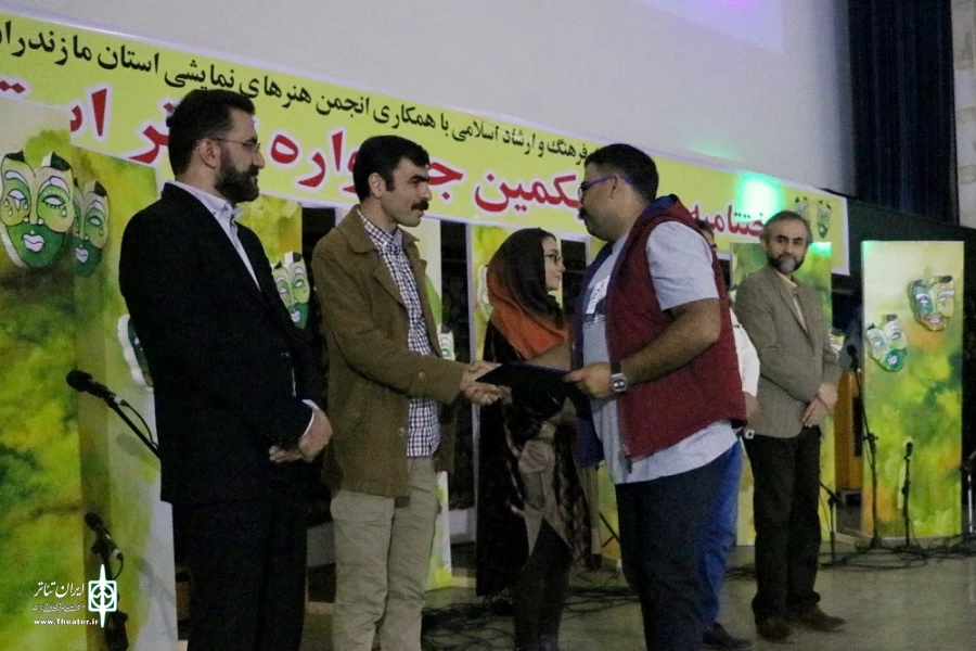 نمایش های «بقا» و «طالب» را جهت حضور در جشنواره تئاتر فجر انتخاب کردند 11