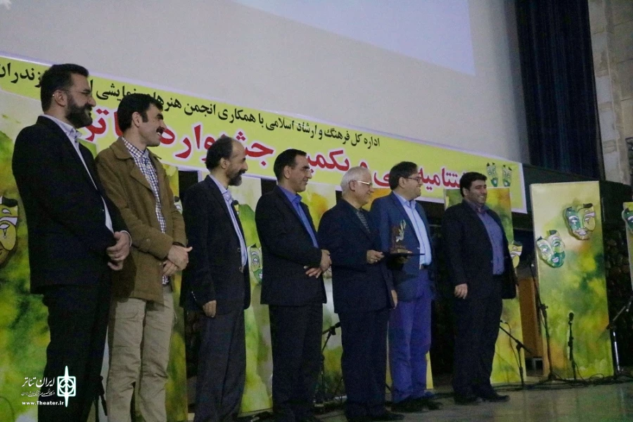 نمایش های «بقا» و «طالب» را جهت حضور در جشنواره تئاتر فجر انتخاب کردند 16