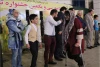 از  عوامل و بازیگران نمایش«تولد18 سالگی»  ویژه معلولان درجشنواره تجلیل وِیژه به عمل آمد
 2