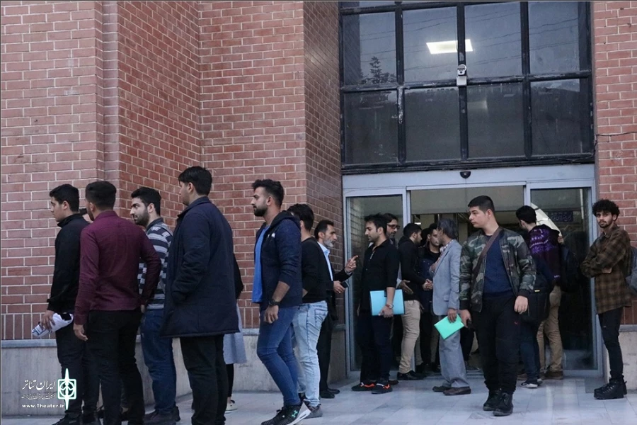 سی و یکمین جشنواره تئاتر مازندران بیستم الی بیست سوم  آبان ماه 98 با حضوره 12 گروه منتخب نمایشی از هشت شهر استان مازندران بررگزار شد.