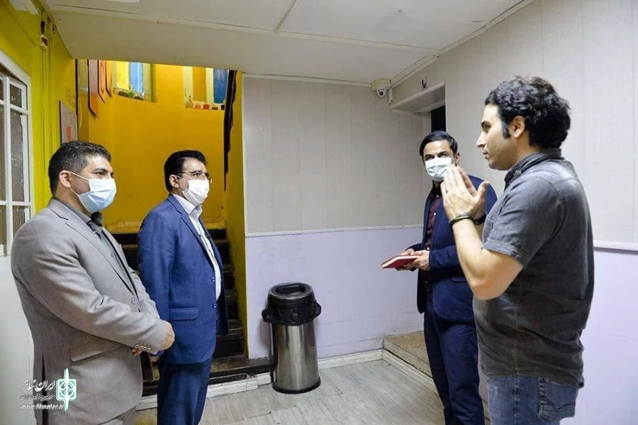 تلاش برای روشن نگاه داشتن چراغ تئاتر بسیار ارزشمند است 10