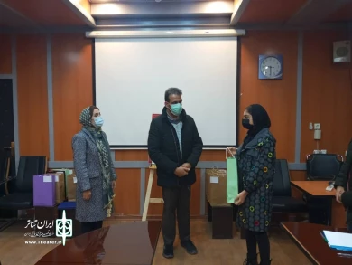 گزارش تصویری اهدای جوایز منتخبان اولین جشنواره مجازی تاتر کودک و نوجوان نمایشخونه