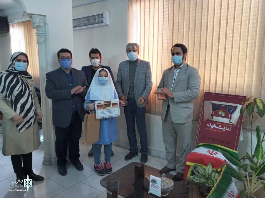 گزارش تصویری اهدای جوایز منتخبان اولین جشنواره مجازی تاتر کودک و نوجوان نمایشخونه