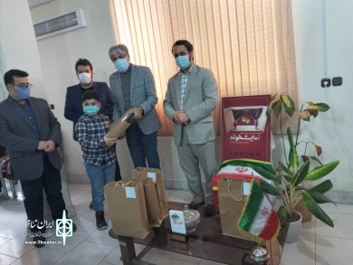 گزارش تصویری اهدای جوایز منتخبان اولین جشنواره مجازی تاتر کودک و نوجوان نمایشخونه