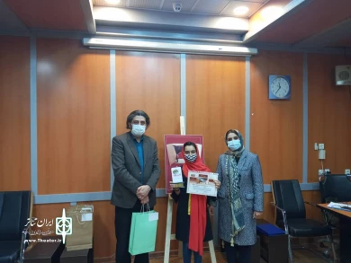 گزارش تصویری اهدای جوایز منتخبان اولین جشنواره مجازی تاتر کودک و نوجوان نمایشخونه