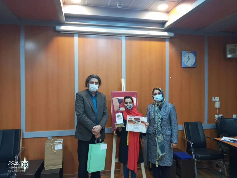 گزارش تصویری اهدای جوایز منتخبان اولین جشنواره مجازی تاتر کودک و نوجوان نمایشخونه