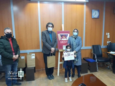 گزارش تصویری اهدای جوایز منتخبان اولین جشنواره مجازی تاتر کودک و نوجوان نمایشخونه