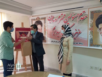 گزارش تصویری اهدای جوایز منتخبان اولین جشنواره مجازی تاتر کودک و نوجوان نمایشخونه