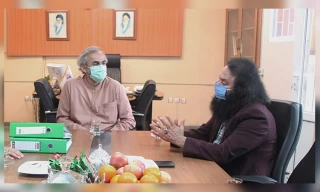 مدیر مرکز هنرهای نمایشی حوزه هنری در نشست با رییس حوزه هنری مازندران

تربیت نیروهای انقلابی در سنگر مسجد ماموریت حوزه هنری است