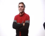 تئاتر رو به اغماء است  2