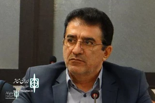 قادر آشنا مطرح کرد؛

گروه‌های نمایشی نگران صندلی‌های خالی نباشند
تمدیدطرح حمایتی ارشاد