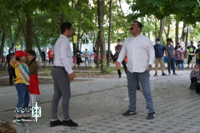 گزارش تصویری اجرا نمایش خیابانی این بار هم در محمودآباد
