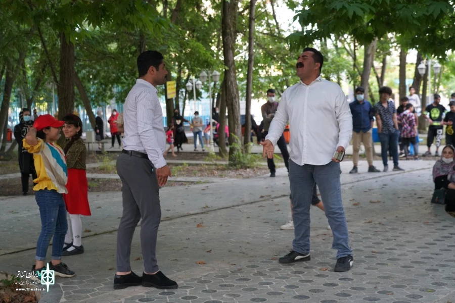 گزارش تصویری اجرا نمایش خیابانی این بار هم در محمودآباد