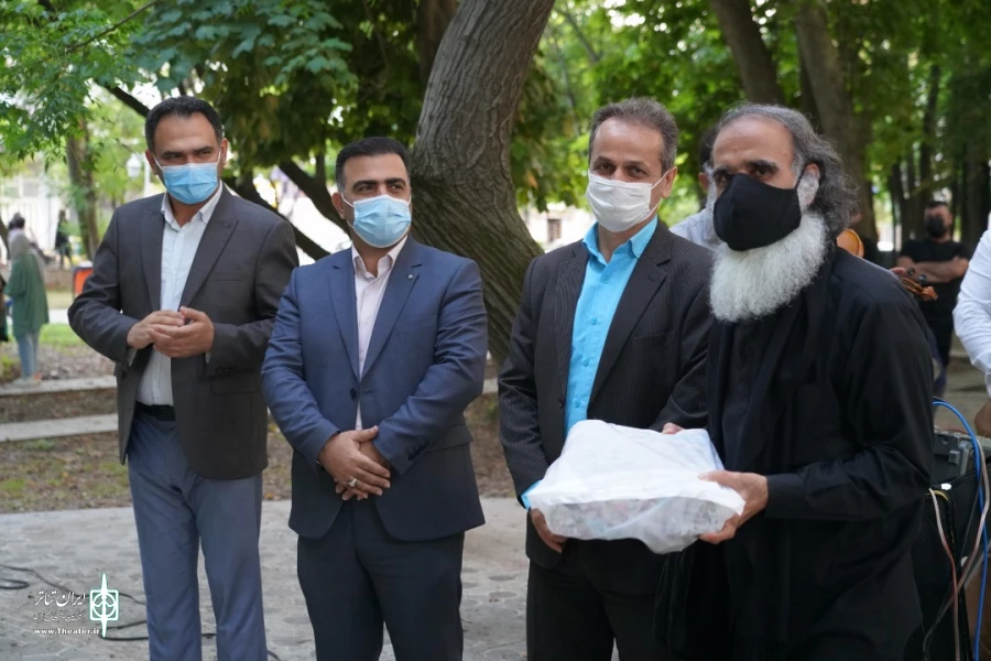 گزارش تصویری اجرا نمایش خیابانی این بار هم در محمودآباد