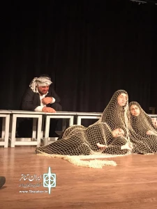 گزارش تصویری اجرای  نمایش سرخ اُو به صحنه رفت