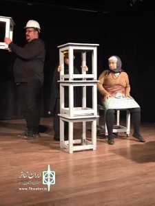 گزارش تصویری اجرای  نمایش سرخ اُو به صحنه رفت