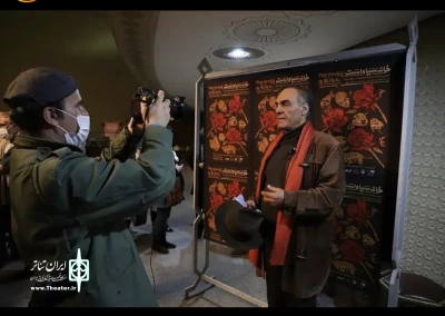 قطب الدین صادقی برای اجرای «خانه سیاه است» در تئاتر شهر:

قدردانی از گروهی که دغدغه نمایش ایرانی دارد