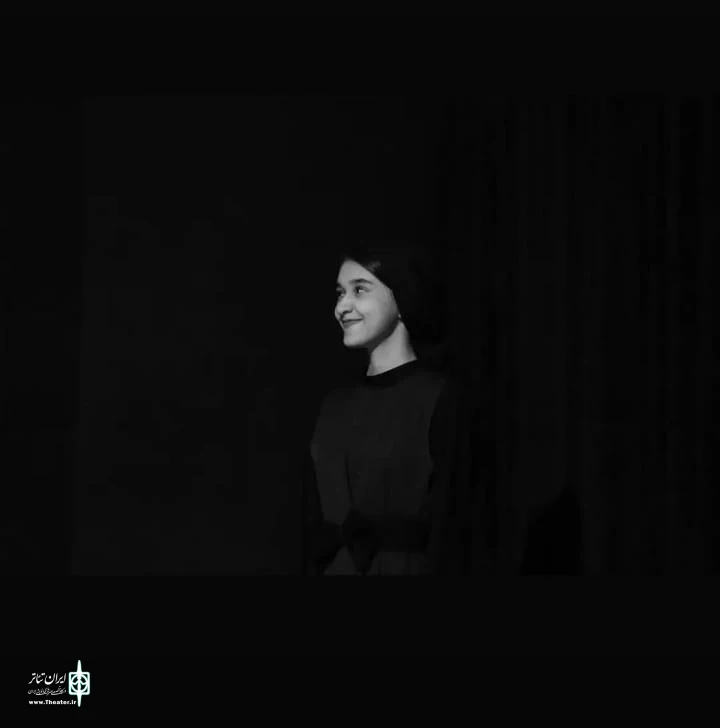 گزارش تصویری نمایش باغ آلبالو هرگز اجرا نمی شود
