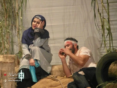 گزارش تصویری نمایش عشق خیابانی به نویسندگی مرحوم سیاوش معتمد زاده و کارگردانی بهزاد شاهنده