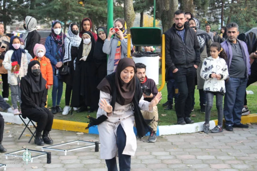 گزارش تصویری نمایش من هزار و یک شب زنده ام