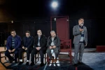 نشست صمیمی مدیرکل هنرهای نمایشی با هنرمندان حاضر در بیست و هفتمین جشنواره تئاتر فجر مناطق کشور- منطقه ۳ مازندران