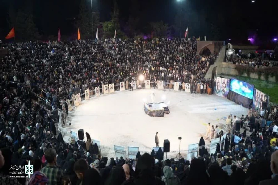 نمایشواره اردیبهشت مقاومت با 4000 مخاطب ساروی برگزار شد 2