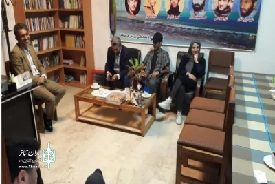 در سومین روز از هفته تئاتر مازندران برگزار شد

دیدار رییس اداره فرهنگ و ارشاد اسلامی فریدونکنار با هنرمندان تئاتر این شهرستان