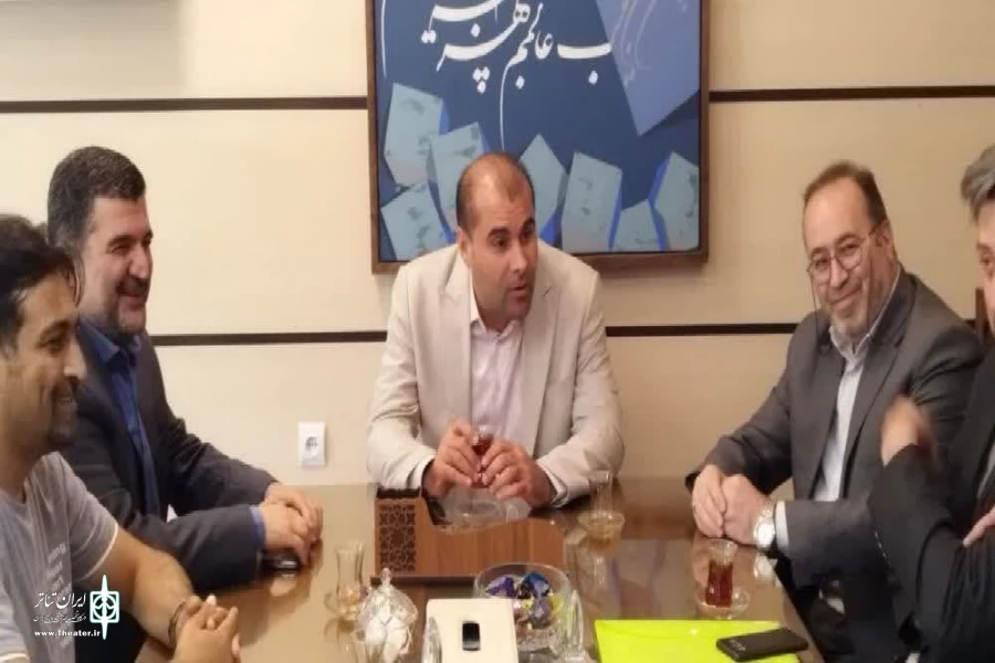 از امکانات سخت افزاری برگزاری جشنواره ملی تئاتر خیابانی محمودآباد بازدید بعمل آمد. 5