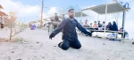نمایش خیابانی « پوتین » در نکا به اجرا رفت 2