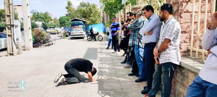 نمایش خیابانی « پوتین » در نکا به اجرا رفت 4