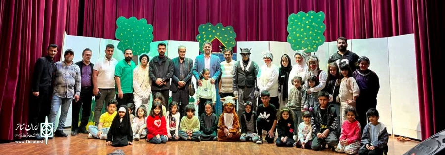 شنگول و منگول و حبه انگور در نور به روی  صحنه رفت 3
